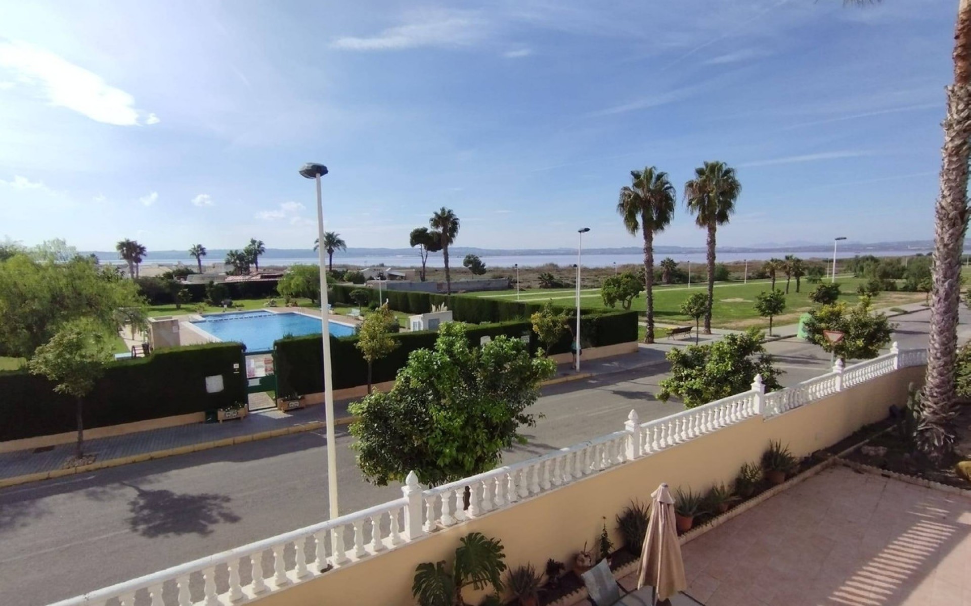Resale - Villa - Torrevieja - La Siesta