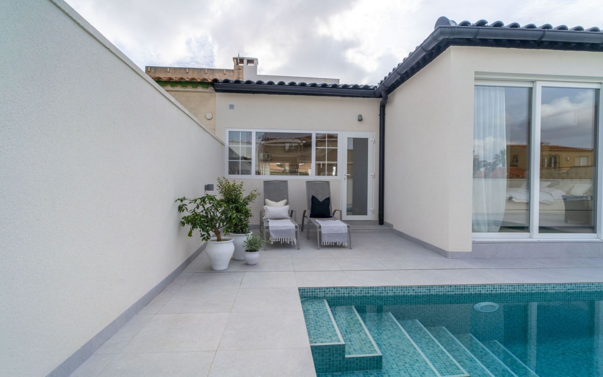 Resale - Villa - Torrevieja - La Siesta