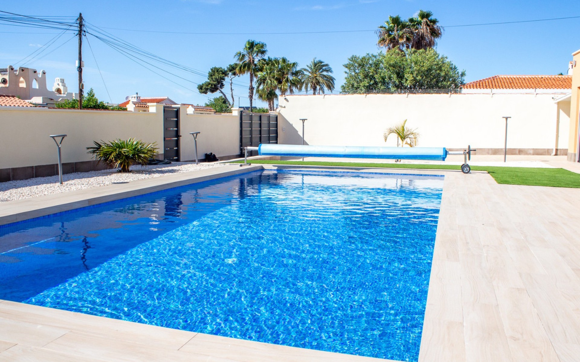 Resale - Villa - Torrevieja - La Siesta