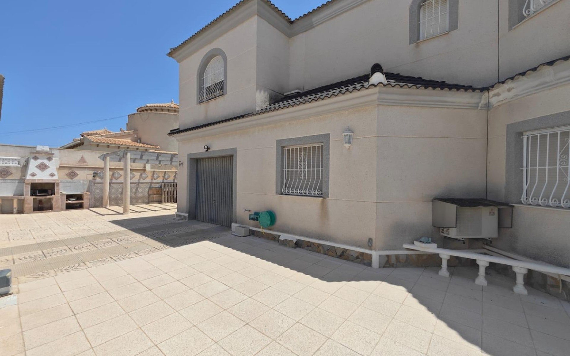 Resale - Villa - Torrevieja - La Siesta