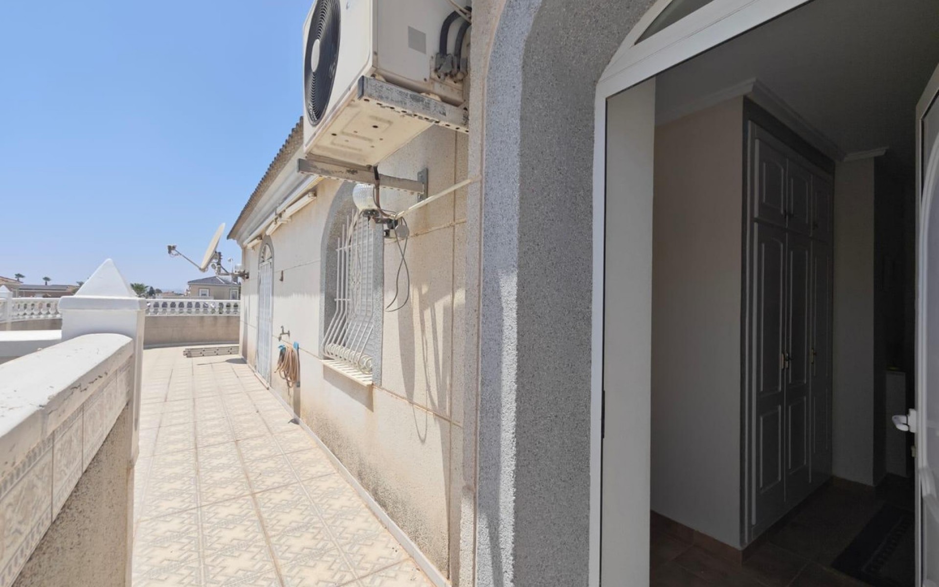 Resale - Villa - Torrevieja - La Siesta