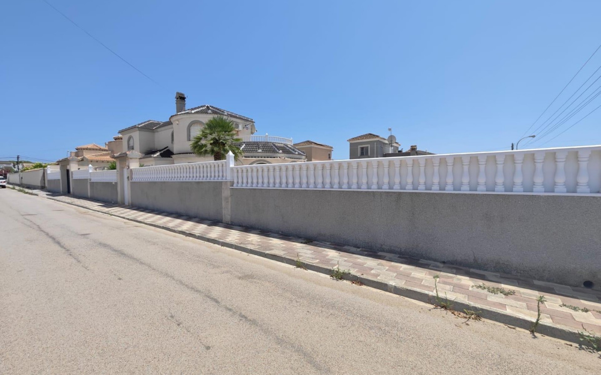Resale - Villa - Torrevieja - La Siesta