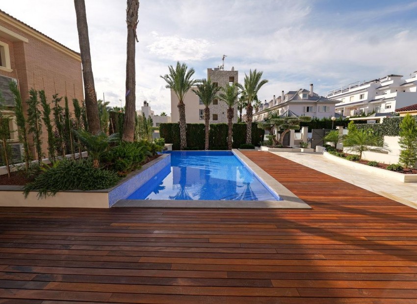 Resale - Villa - Torrevieja - La Veleta
