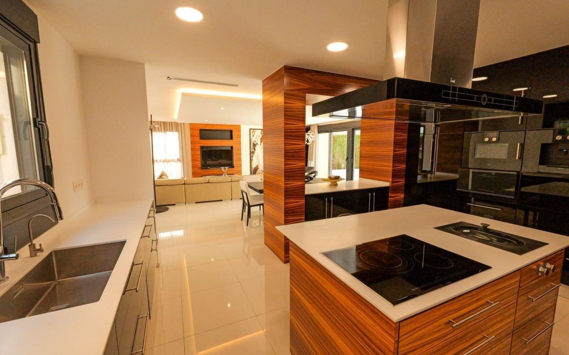 Resale - Villa - Torrevieja - La Veleta