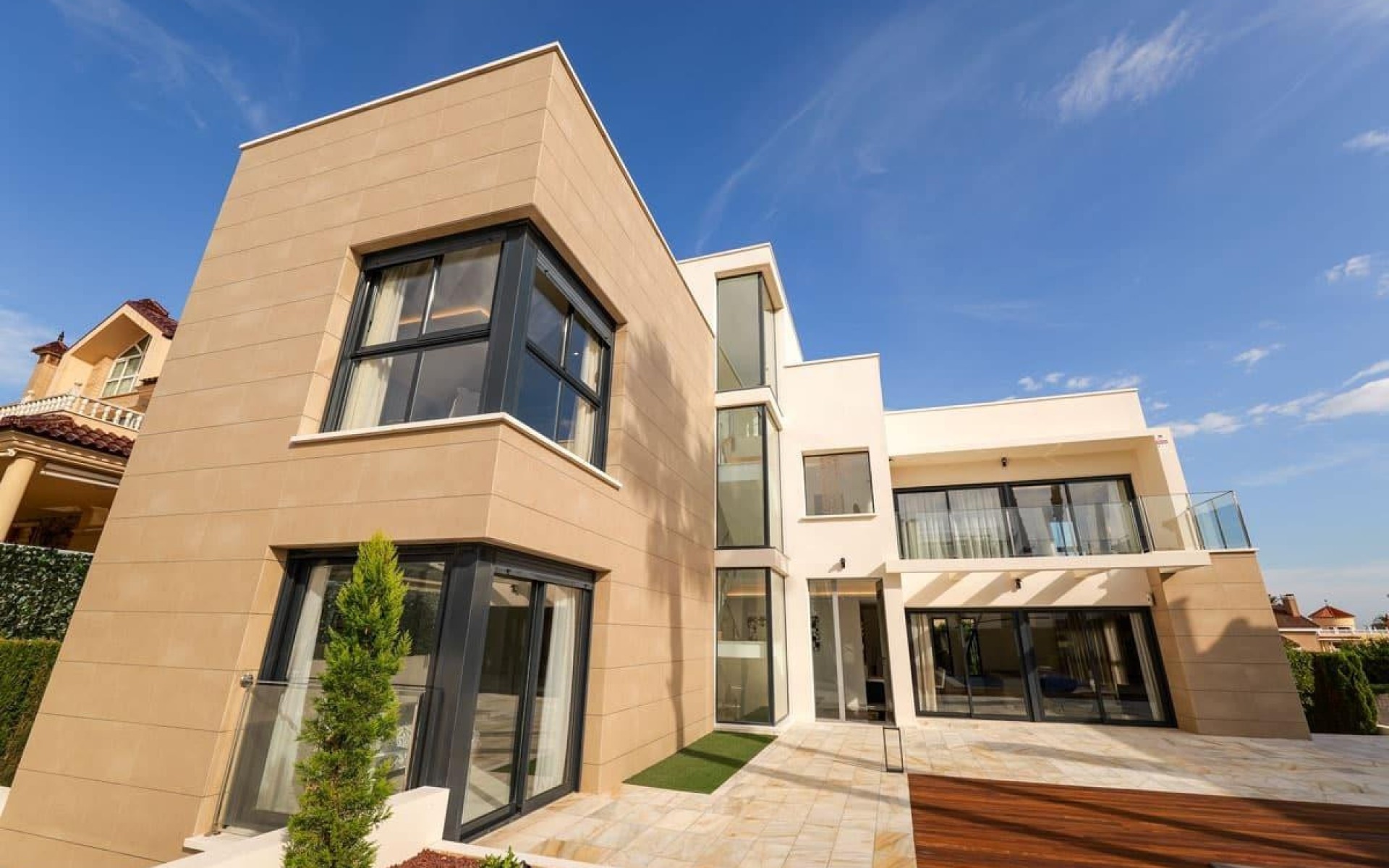 Resale - Villa - Torrevieja - La Veleta