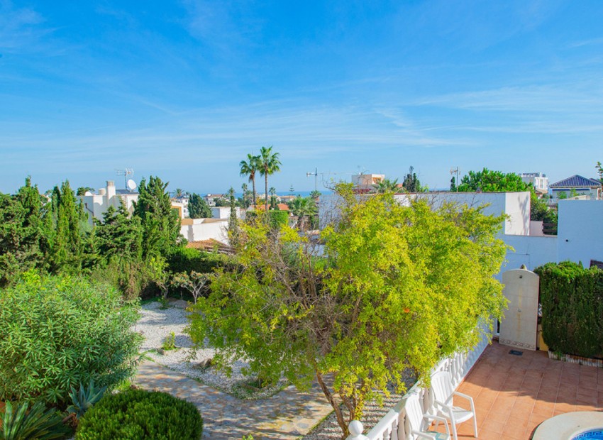 Resale - Villa - Torrevieja - Torre La Mata