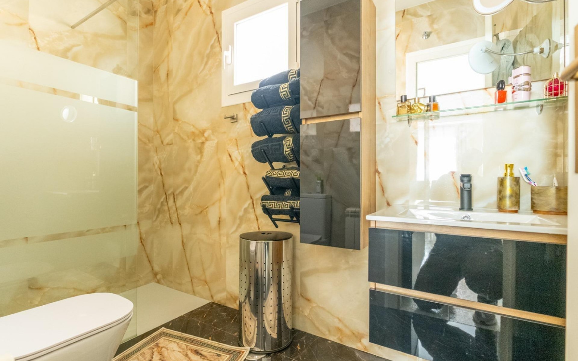 Resale - Villa - Torrevieja - Torrevieja Centro