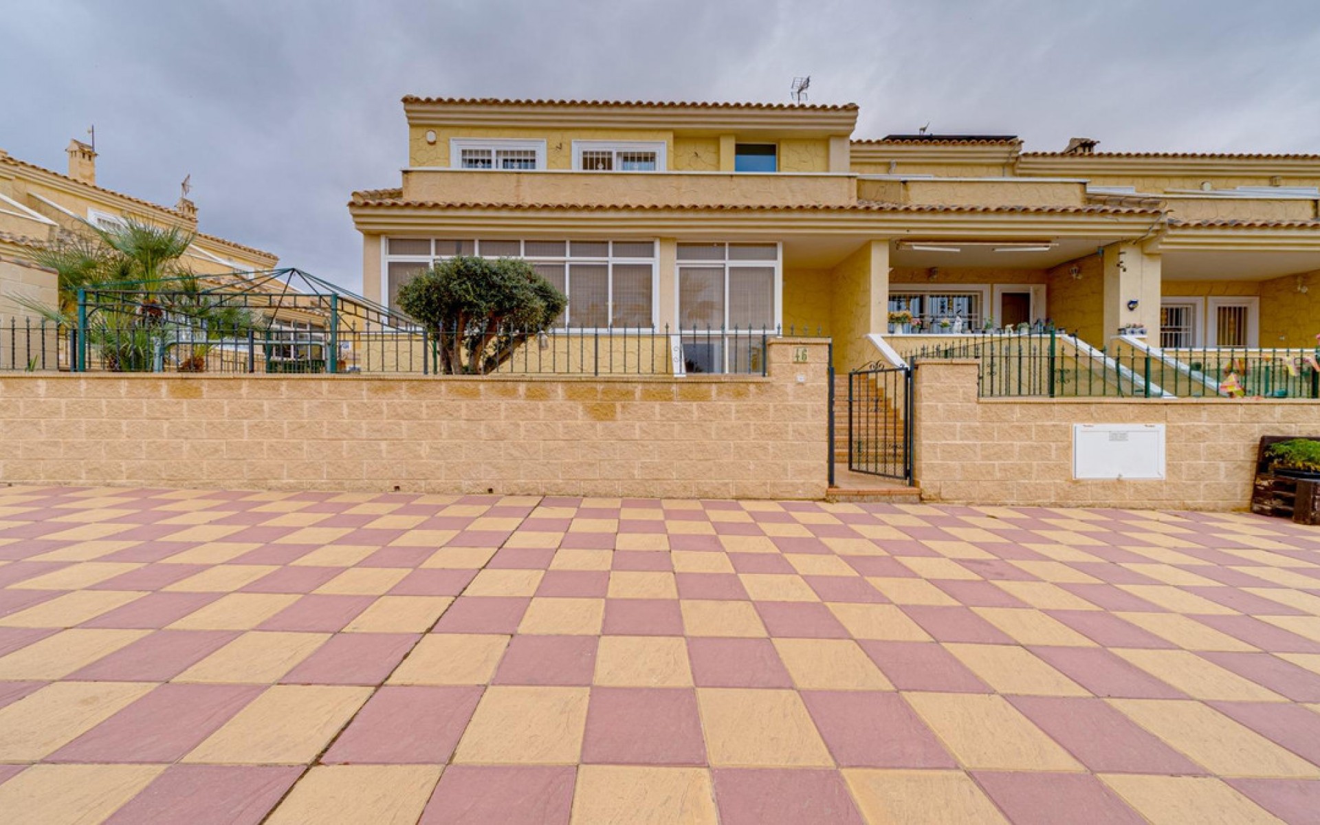 Resale - Villa - Torrevieja - Torrevieja Centro