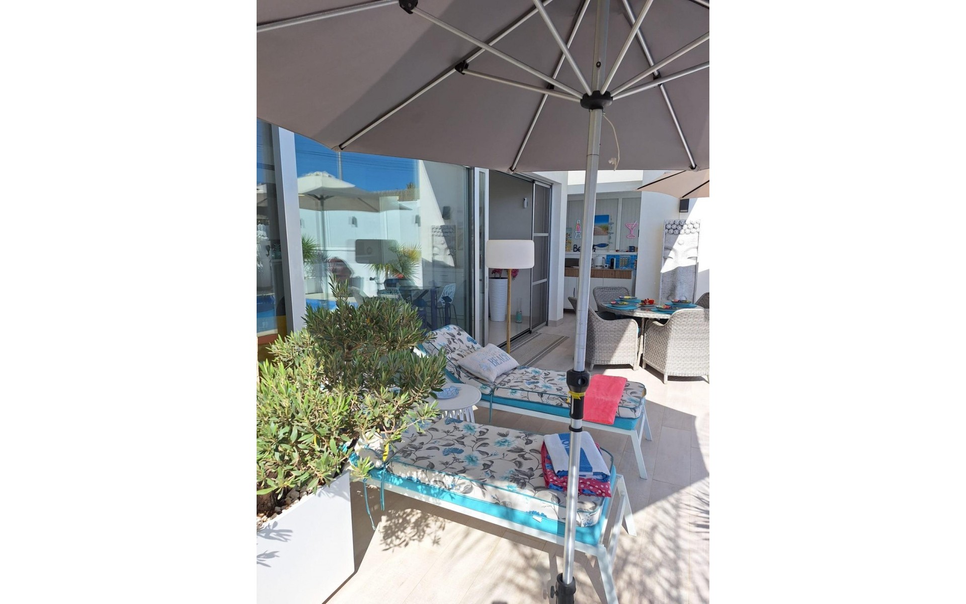 Resale - Villa - Torrevieja - Torrevieja Centro