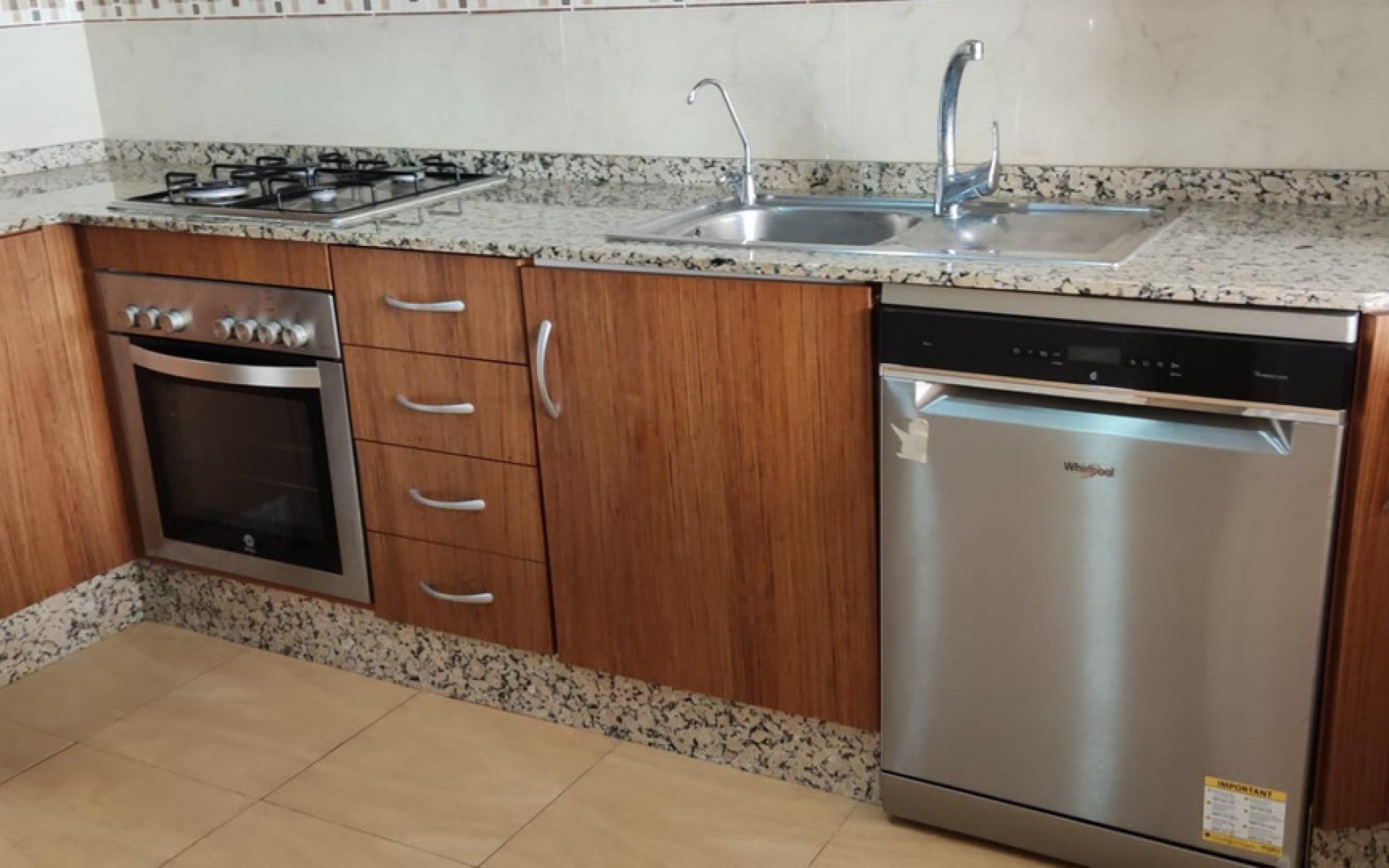 Resale - Villa - Torrevieja - Torrevieja Centro