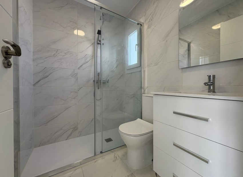 Resale - Villa - Torrevieja - Torrevieja Centro