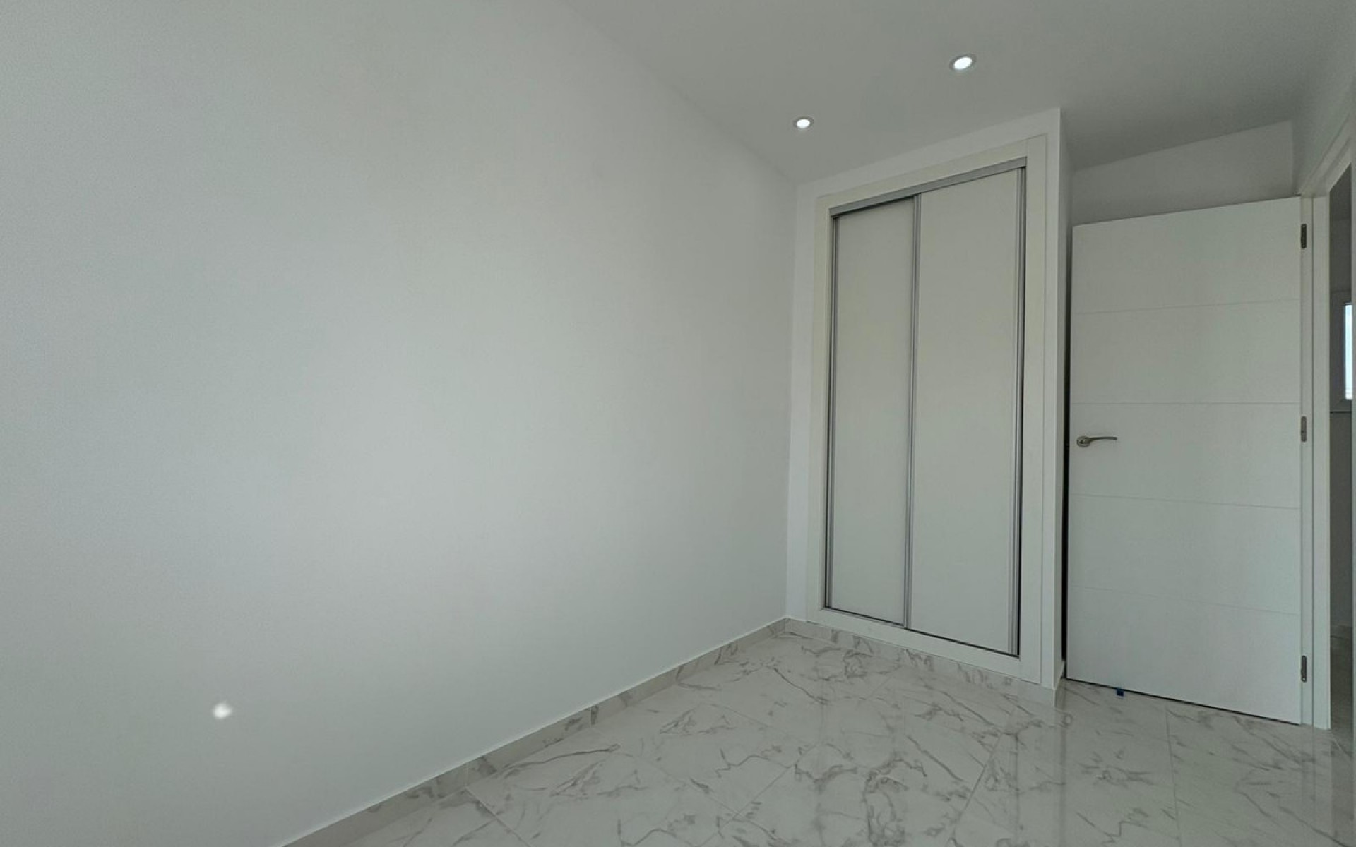 Resale - Villa - Torrevieja - Torrevieja Centro