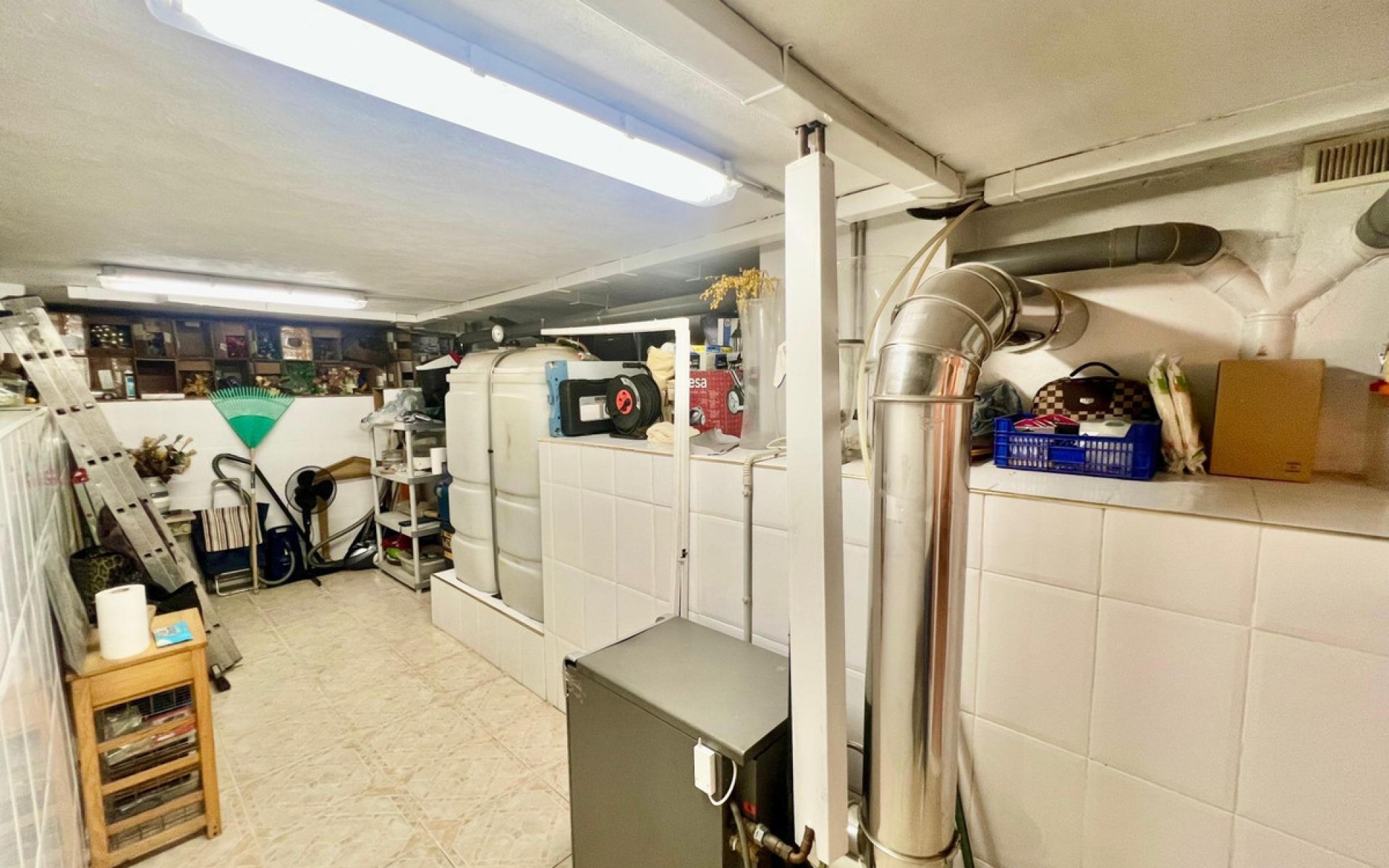 Resale - Villa - Torrevieja - Torrevieja Centro