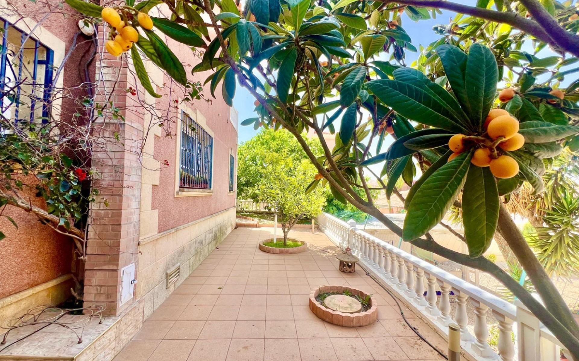 Resale - Villa - Torrevieja - Torrevieja Centro