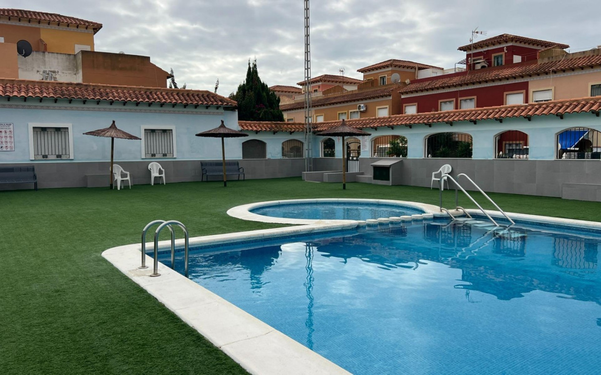 Resale - Villa - Torrevieja - Torrevieja Centro