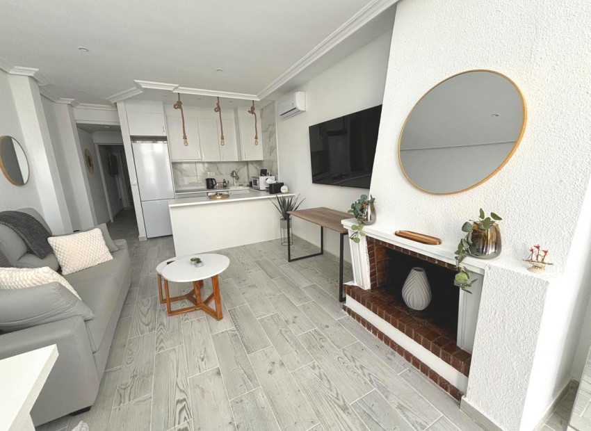 Resale - Villa - Torrevieja - Torrevieja Centro