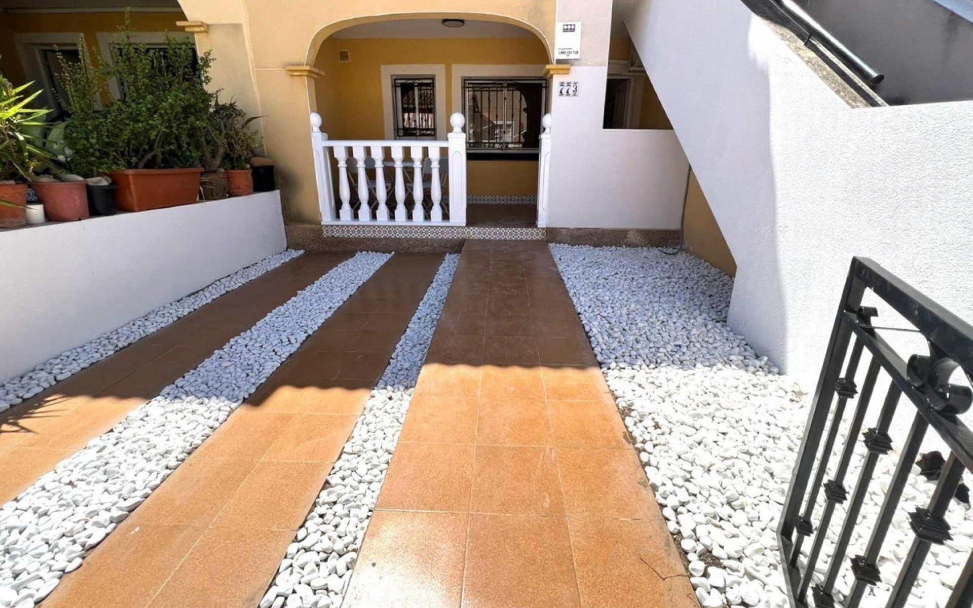 Resale - Villa - Torrevieja - Torrevieja Centro