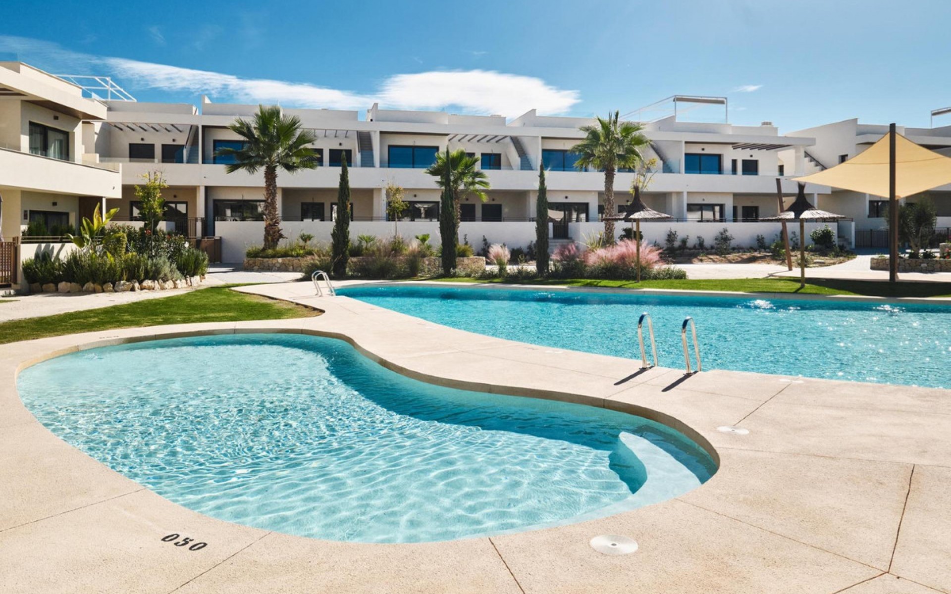 Resale - Villa - Torrevieja - Torrevieja Centro