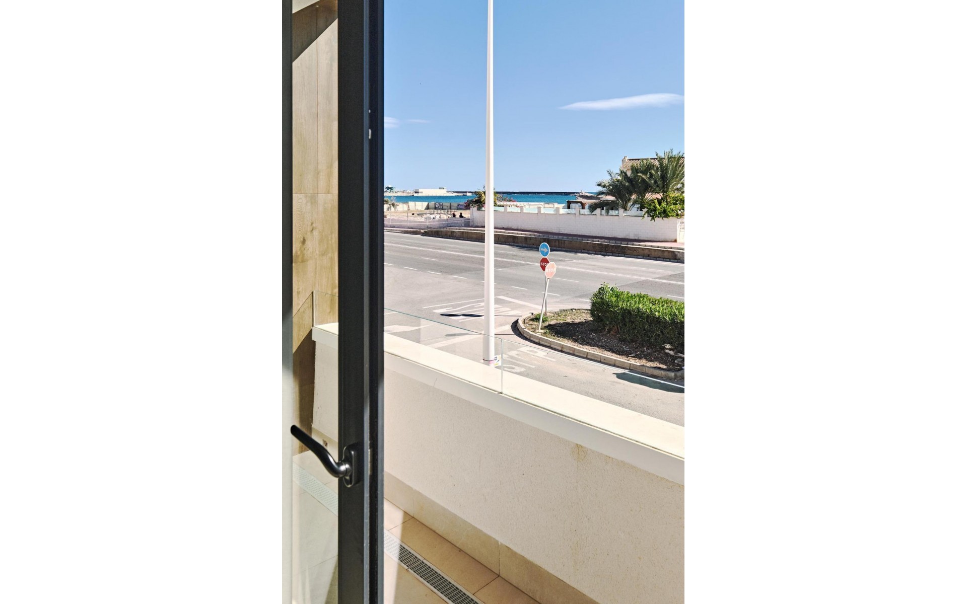 Resale - Villa - Torrevieja - Torrevieja Centro