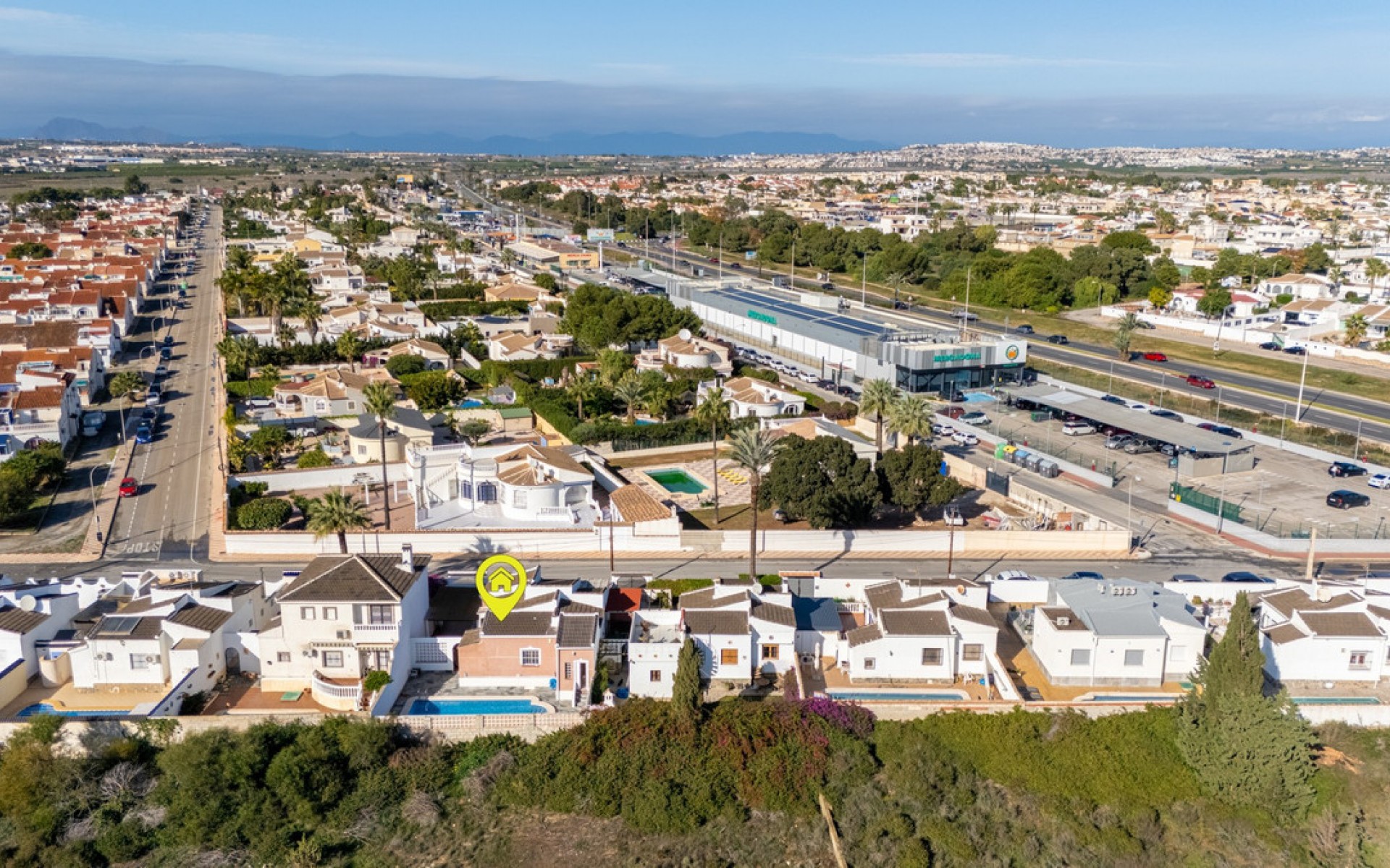 Resale - Villa - Torrevieja - Torrevieja Centro