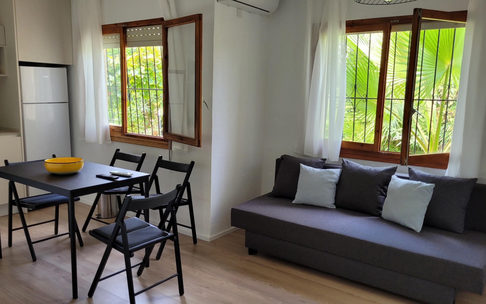 Resale - Villa - Torrevieja - Torrevieja Centro