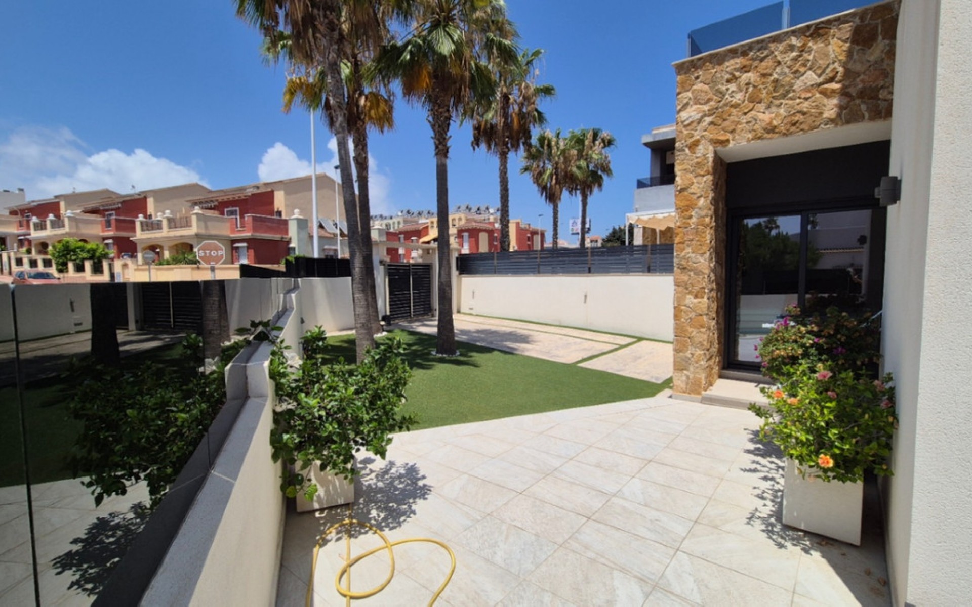 Resale - Villa - Torrevieja - Torrevieja Centro