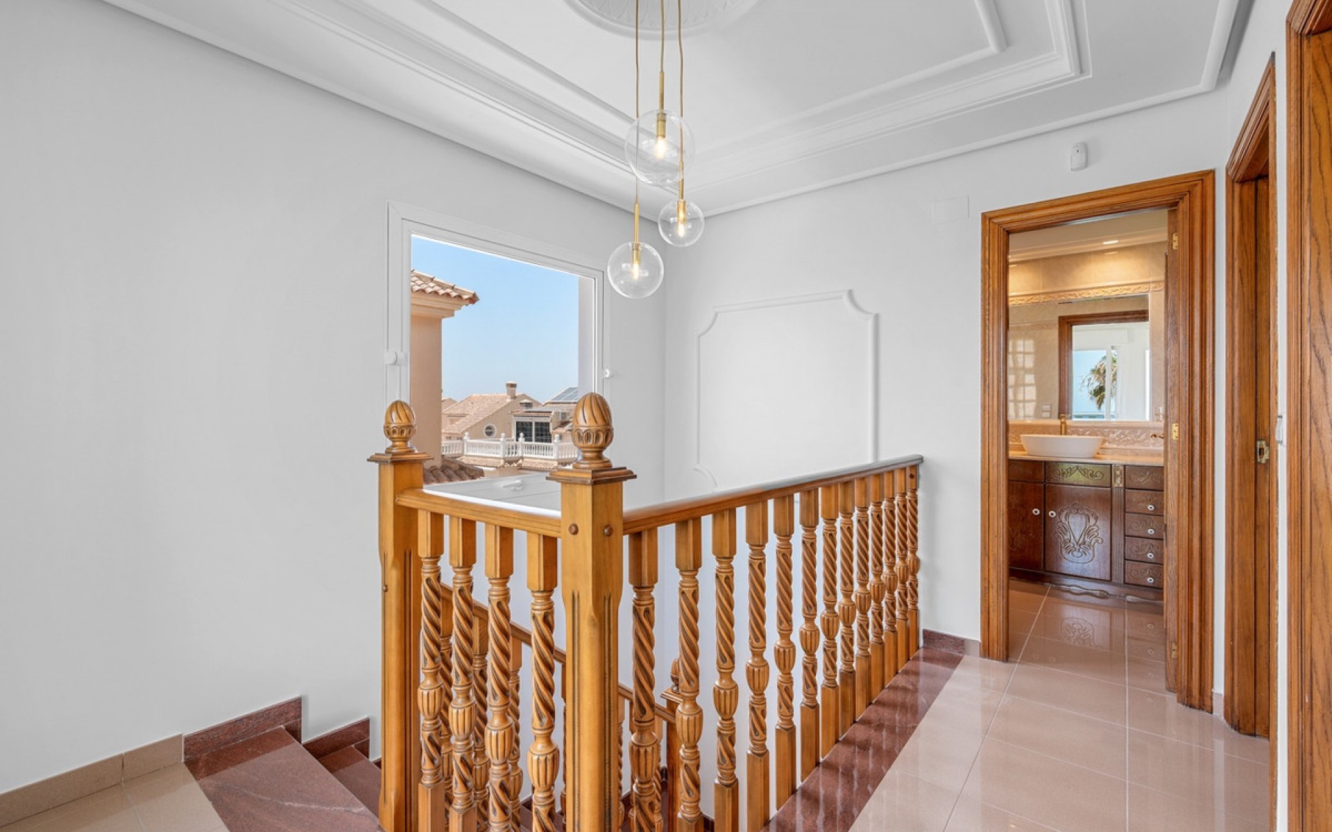 Resale - Villa - Torrevieja - Torrevieja Centro