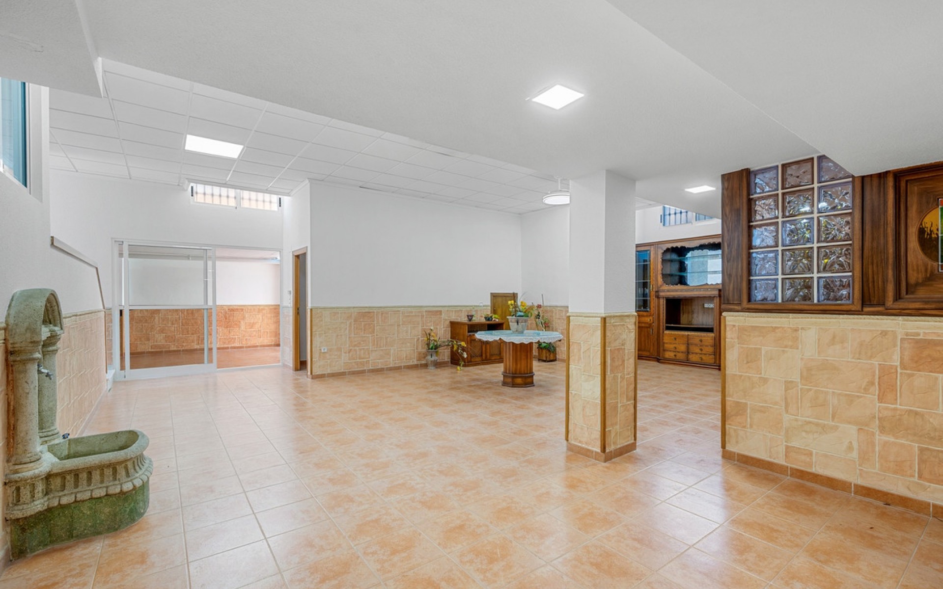 Resale - Villa - Torrevieja - Torrevieja Centro