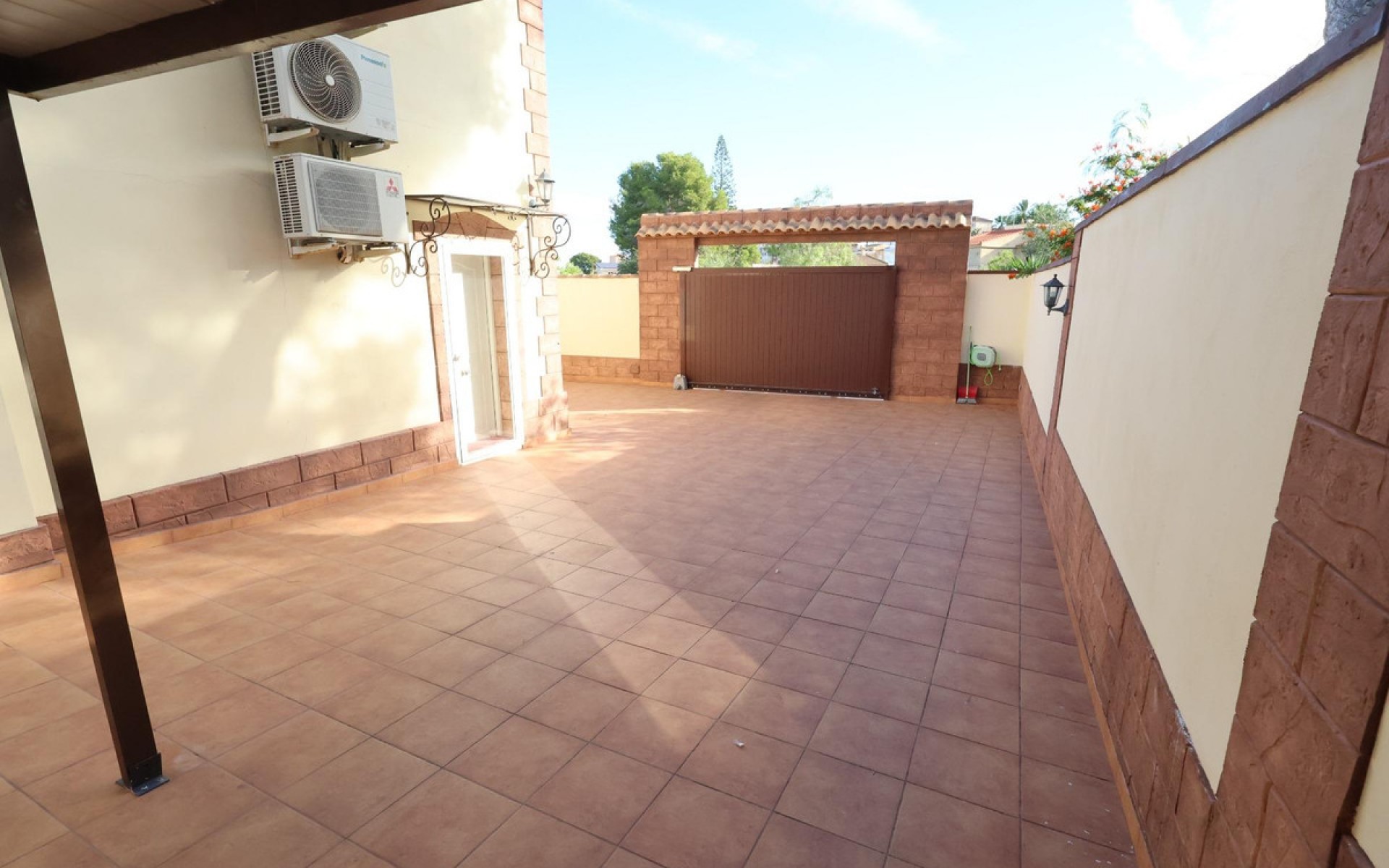 Resale - Villa - Torrevieja - Torrevieja Centro
