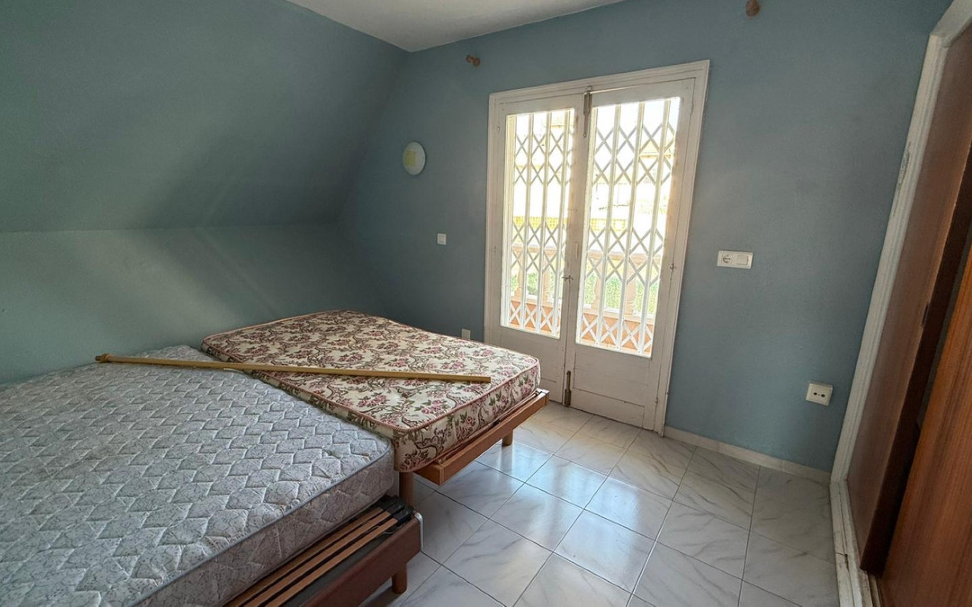 Resale - Villa - Torrevieja - Torrevieja Centro