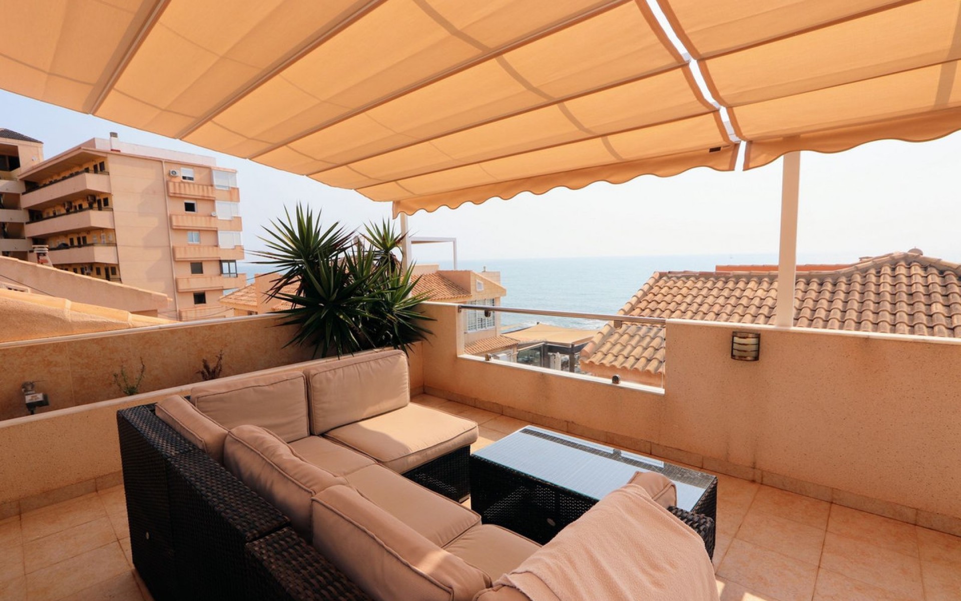 Resale - Villa - Torrevieja - Torrevieja Centro