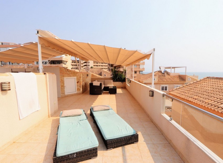 Resale - Villa - Torrevieja - Torrevieja Centro