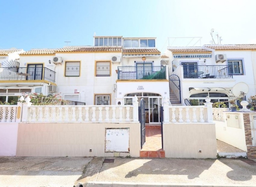 Resale - Villa - Torrevieja - Torrevieja Centro