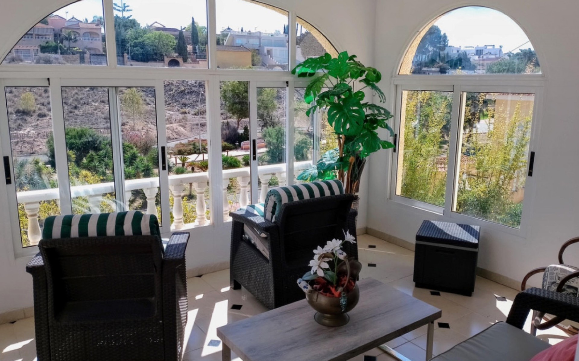 Resale - Villa - Torrevieja - Torrevieja Centro