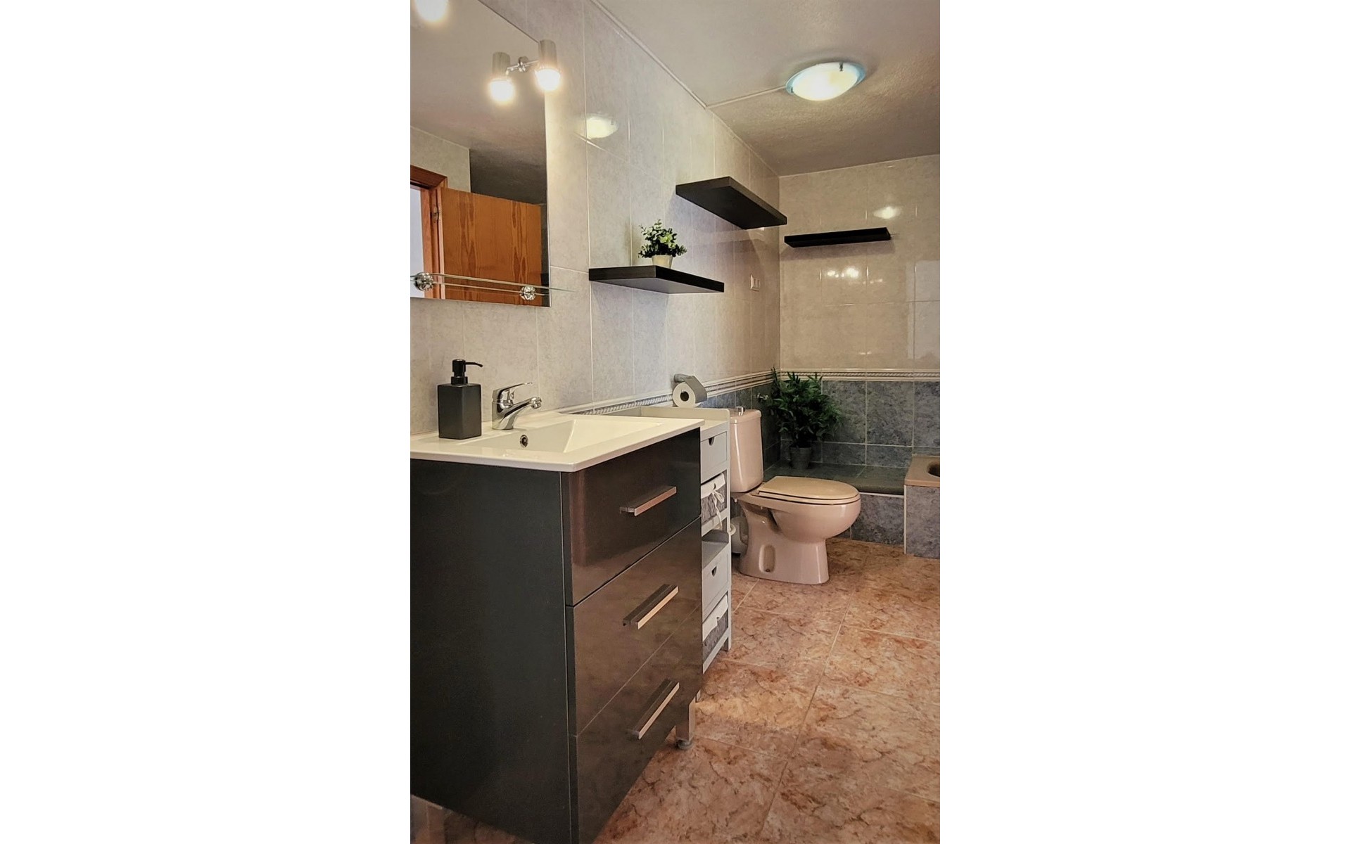 Resale - Villa - Torrevieja - Torrevieja Centro