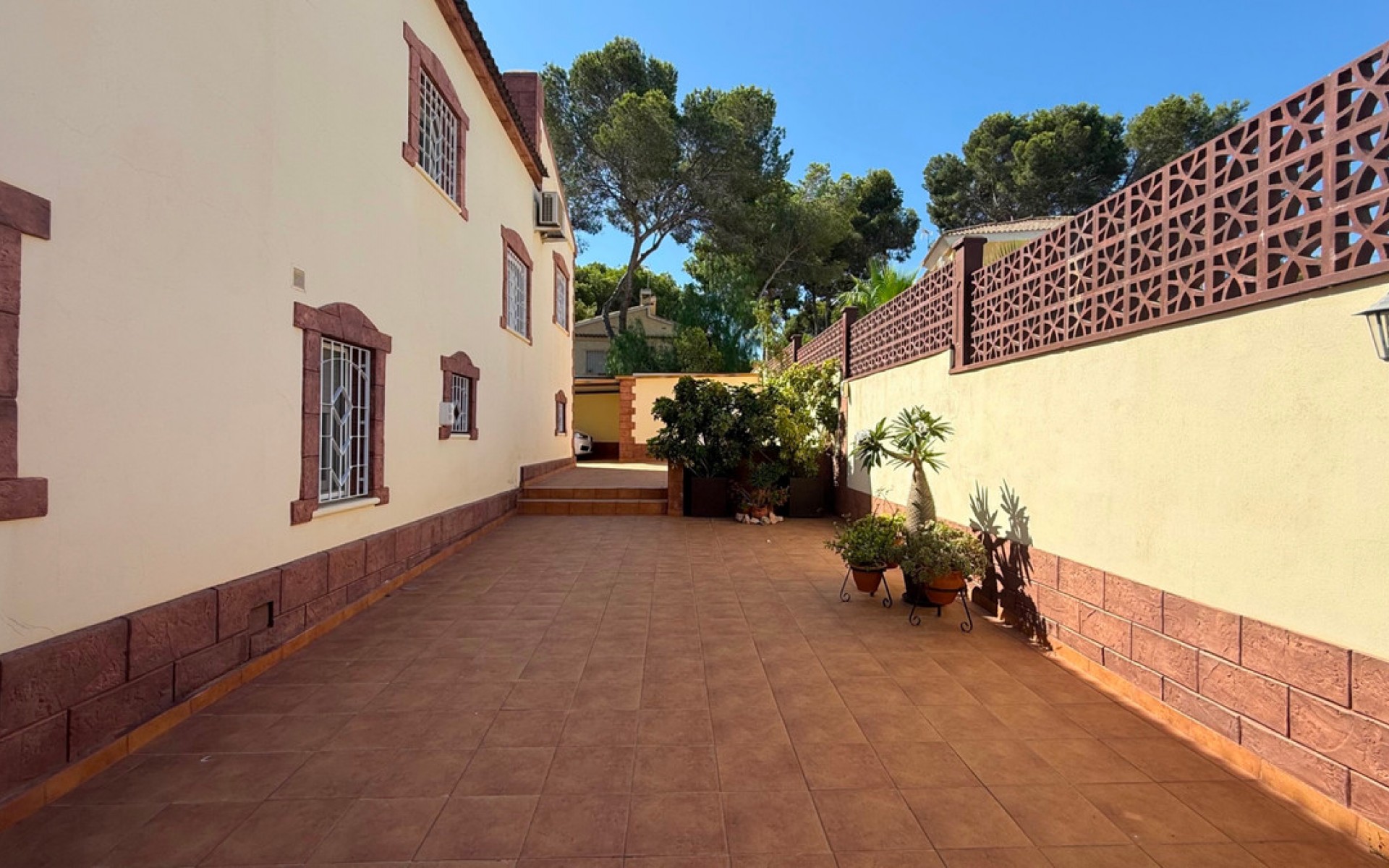 Resale - Villa - Torrevieja - Torrevieja Centro