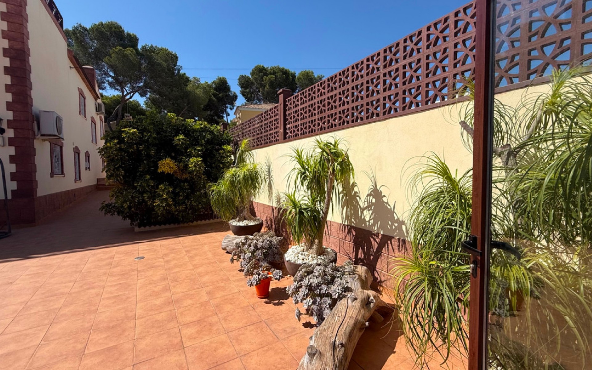 Resale - Villa - Torrevieja - Torrevieja Centro