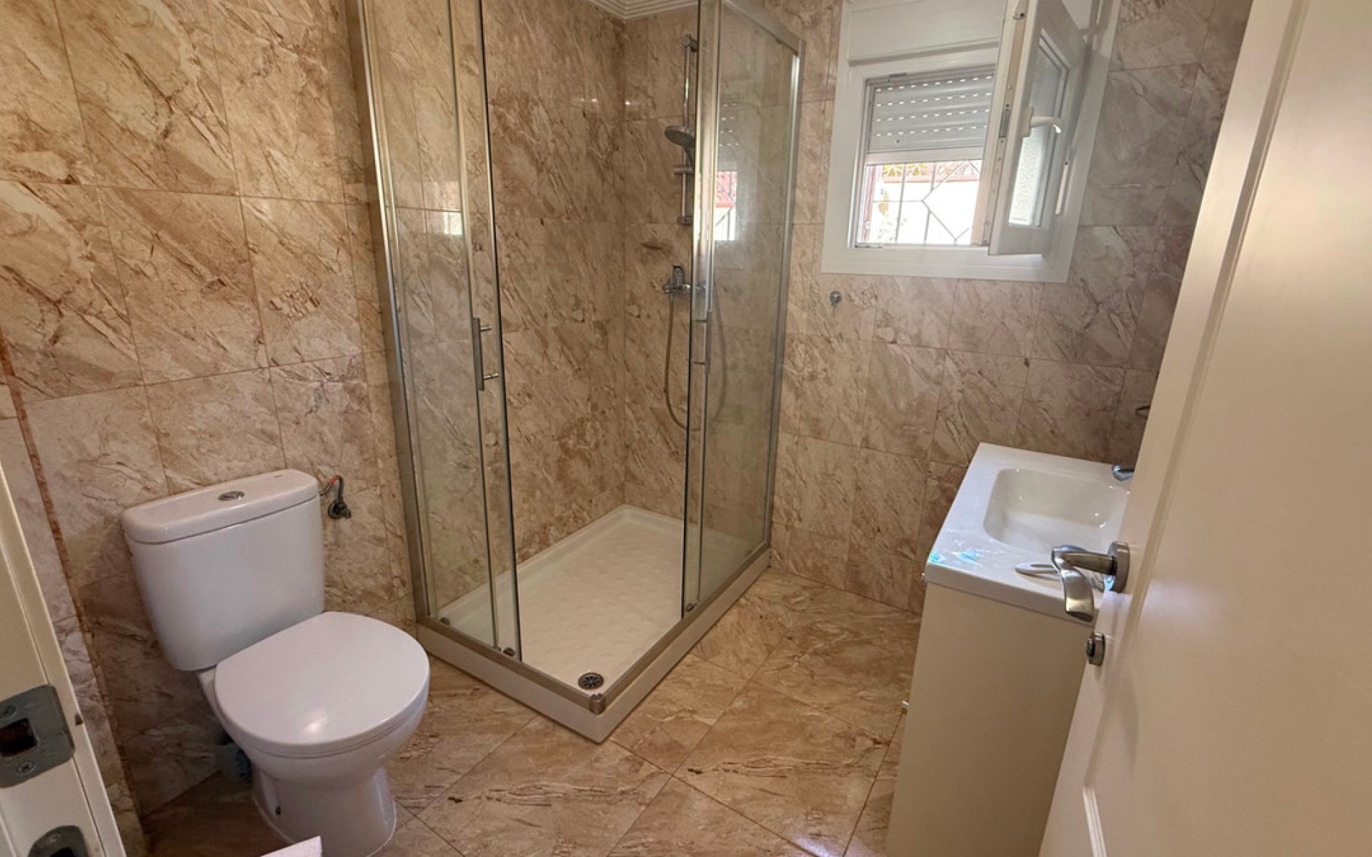 Resale - Villa - Torrevieja - Torrevieja Centro
