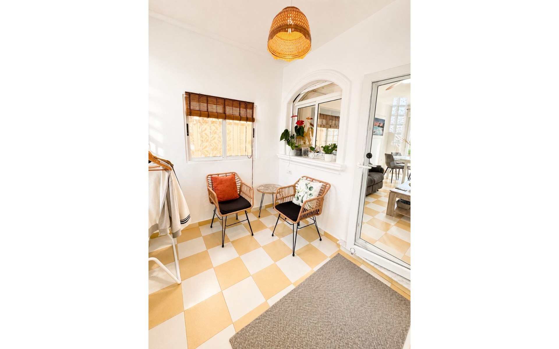 Resale - Villa - Torrevieja - Torrevieja Centro