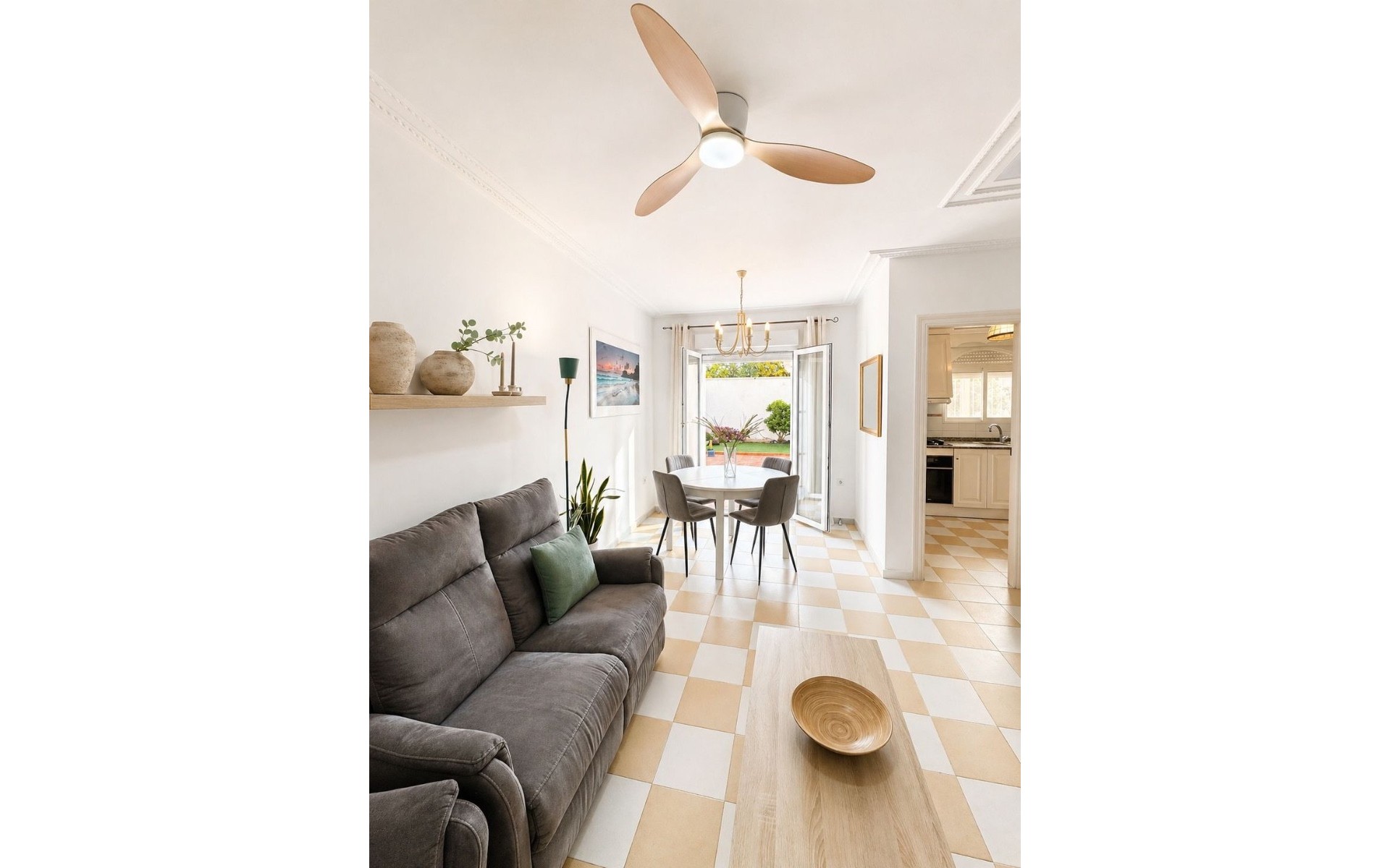 Resale - Villa - Torrevieja - Torrevieja Centro