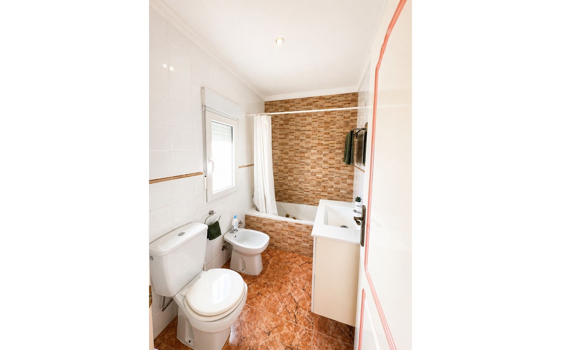 Resale - Villa - Torrevieja - Torrevieja Centro