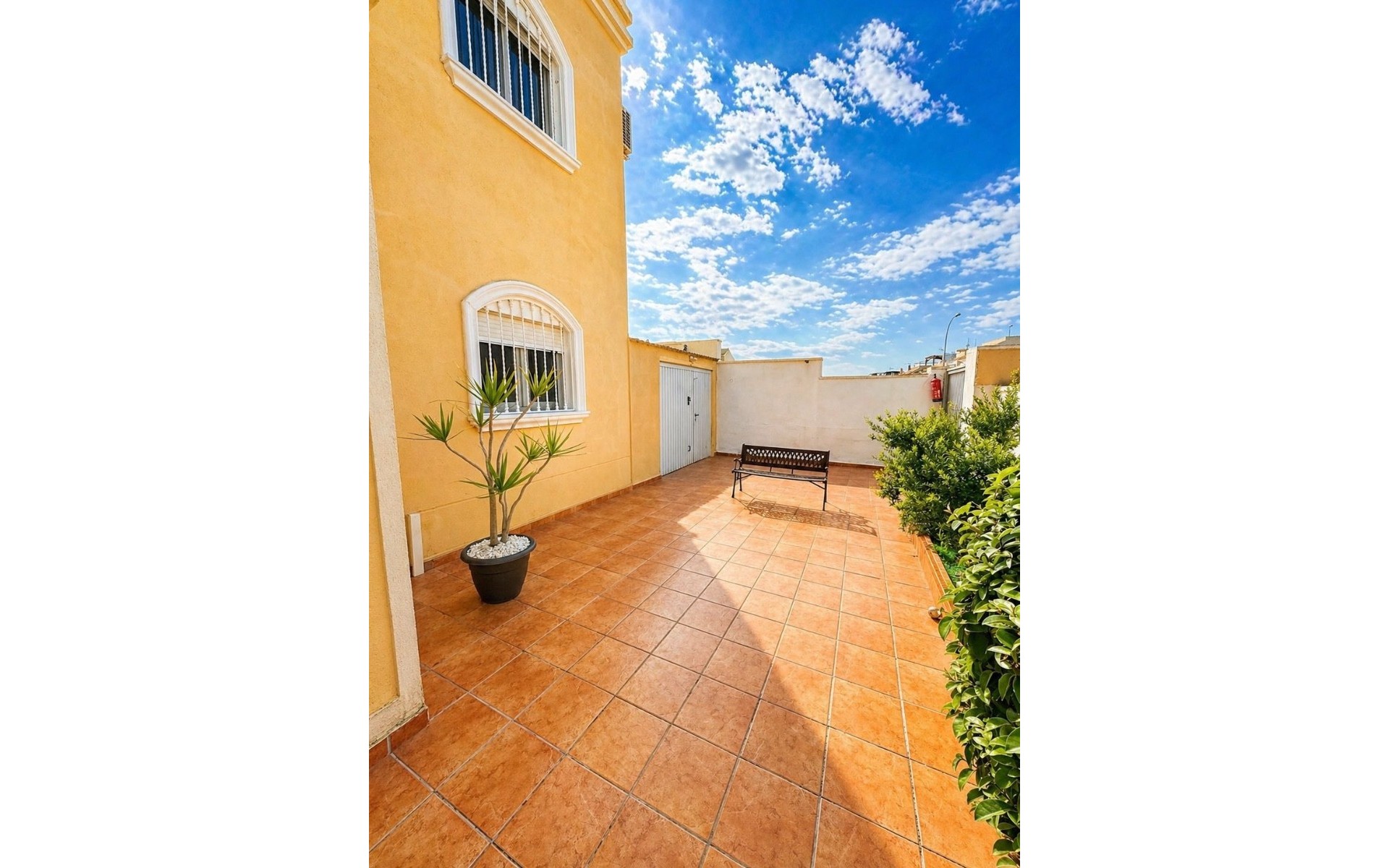 Resale - Villa - Torrevieja - Torrevieja Centro