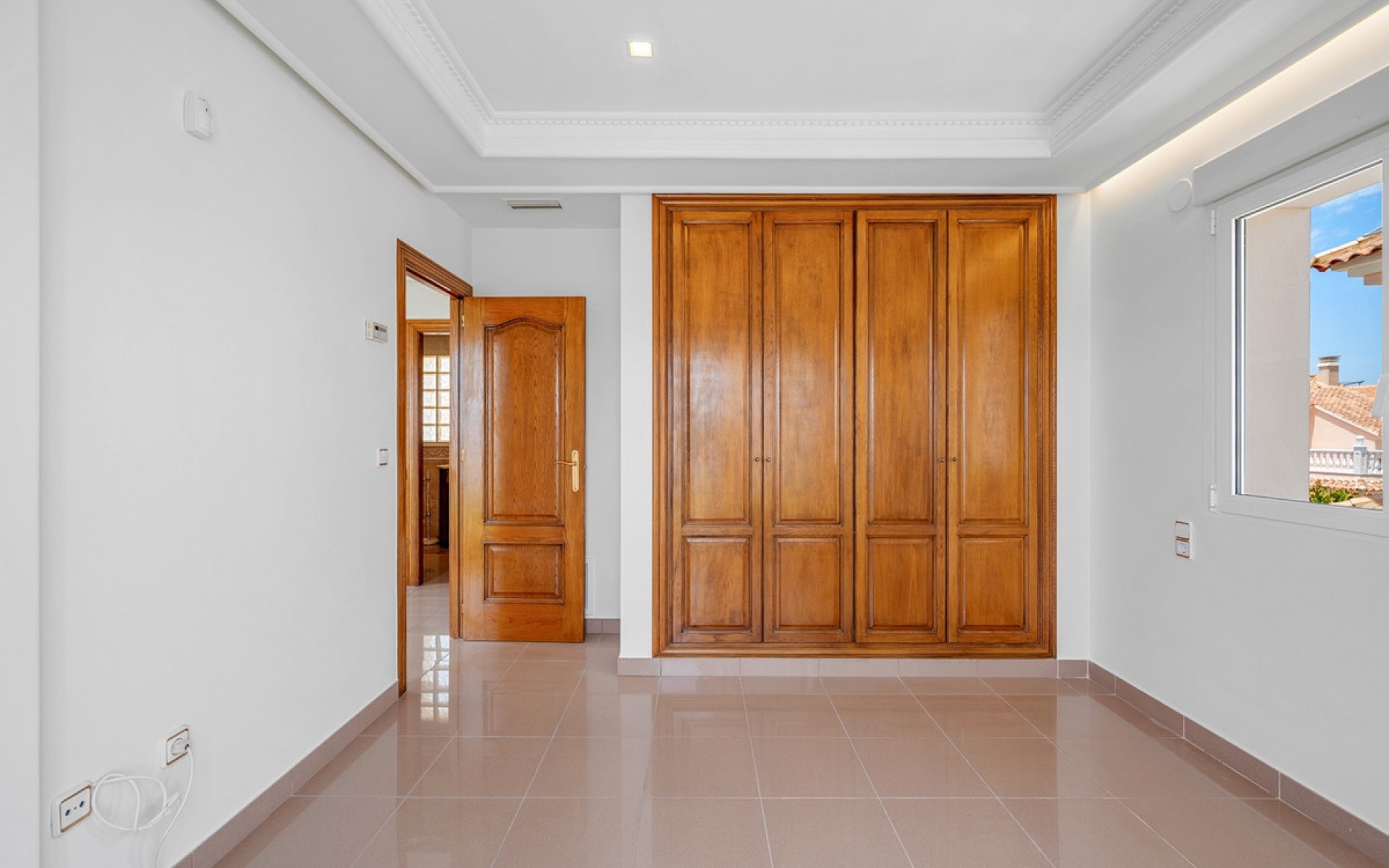Resale - Villa - Torrevieja - Torrevieja Centro
