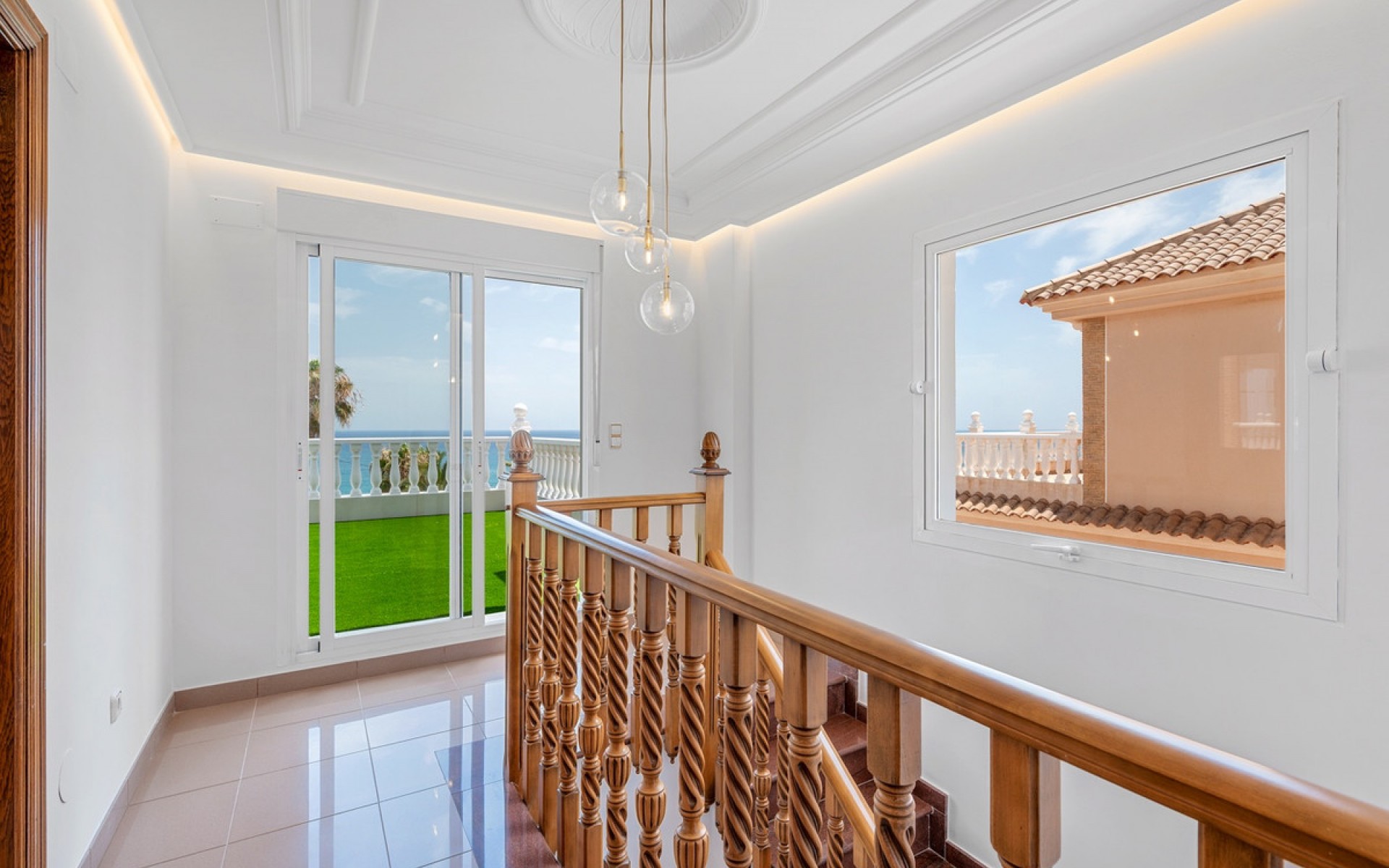 Resale - Villa - Torrevieja - Torrevieja Centro