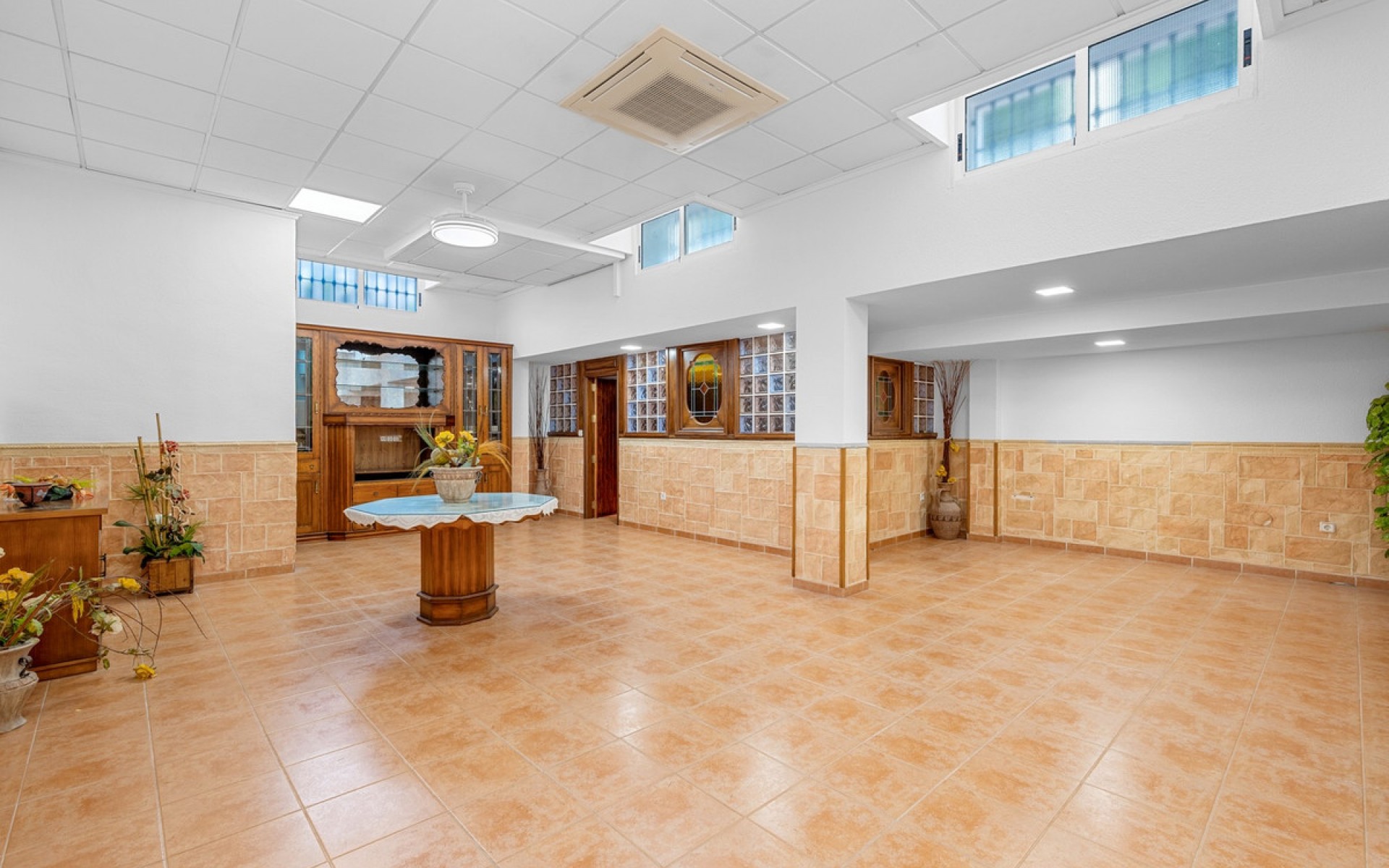 Resale - Villa - Torrevieja - Torrevieja Centro