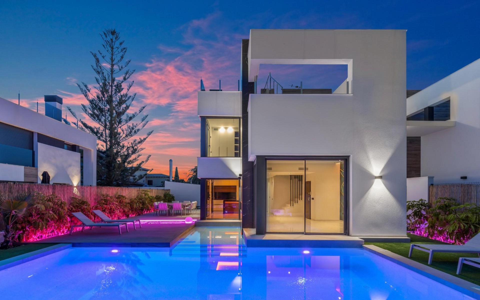 Resale - Villa - Torrevieja - Torrevieja Centro