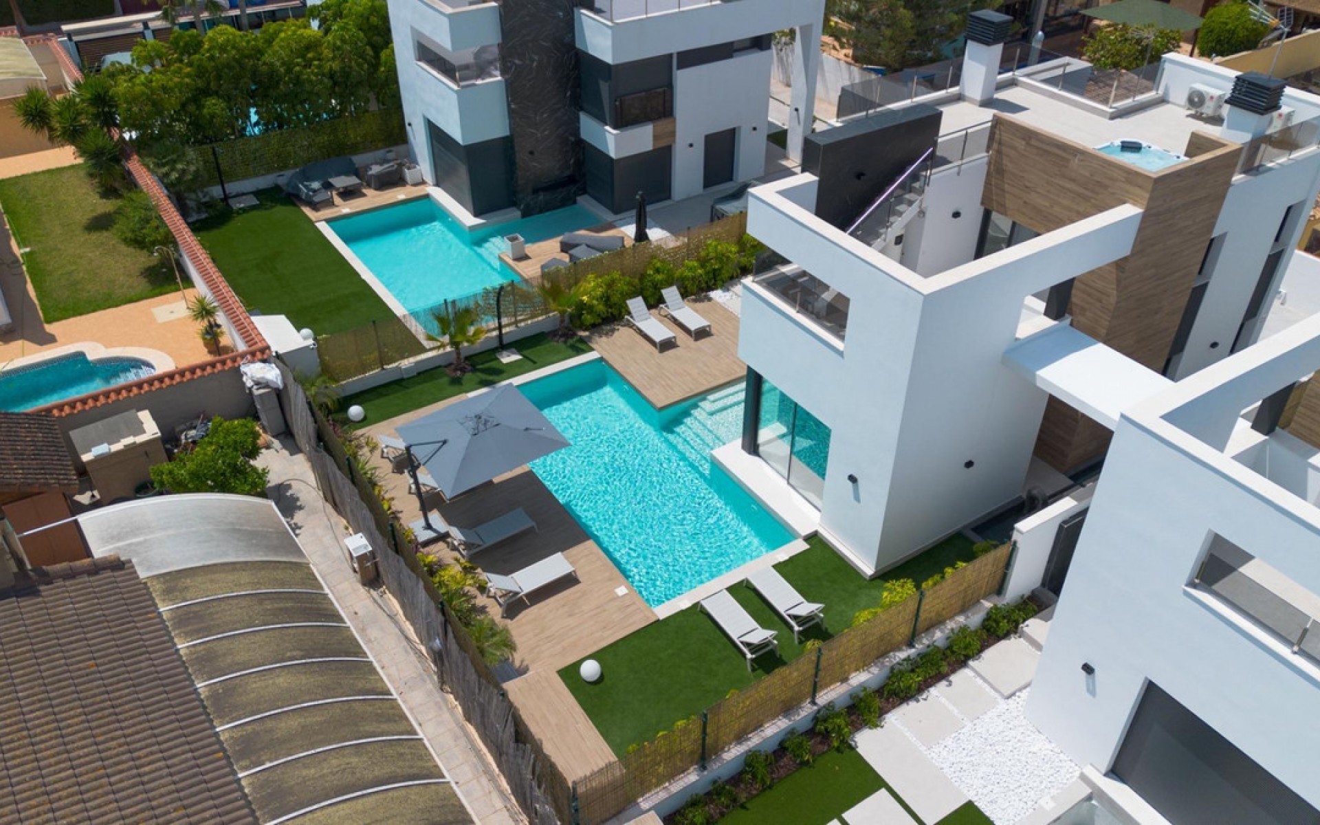 Resale - Villa - Torrevieja - Torrevieja Centro