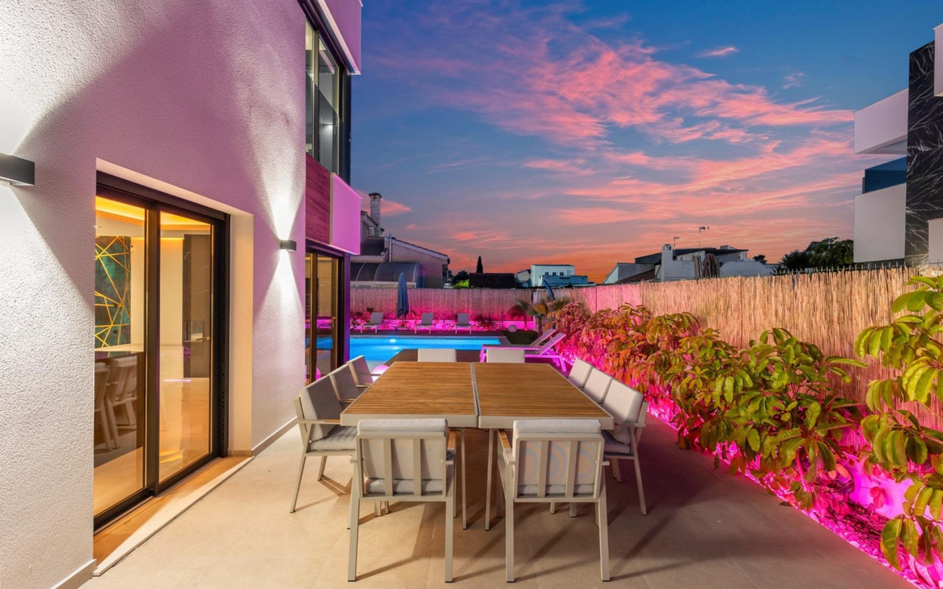 Resale - Villa - Torrevieja - Torrevieja Centro