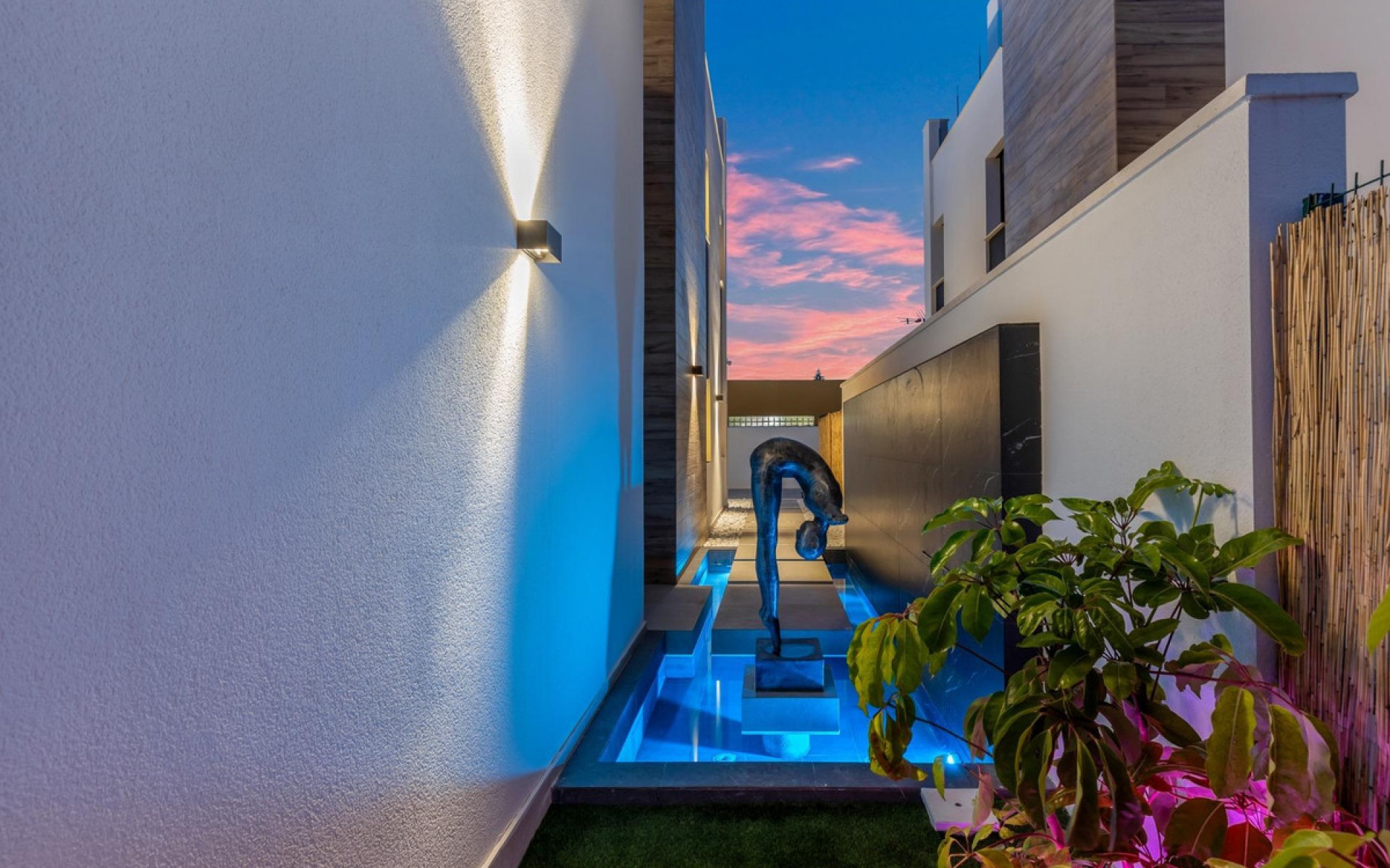 Resale - Villa - Torrevieja - Torrevieja Centro