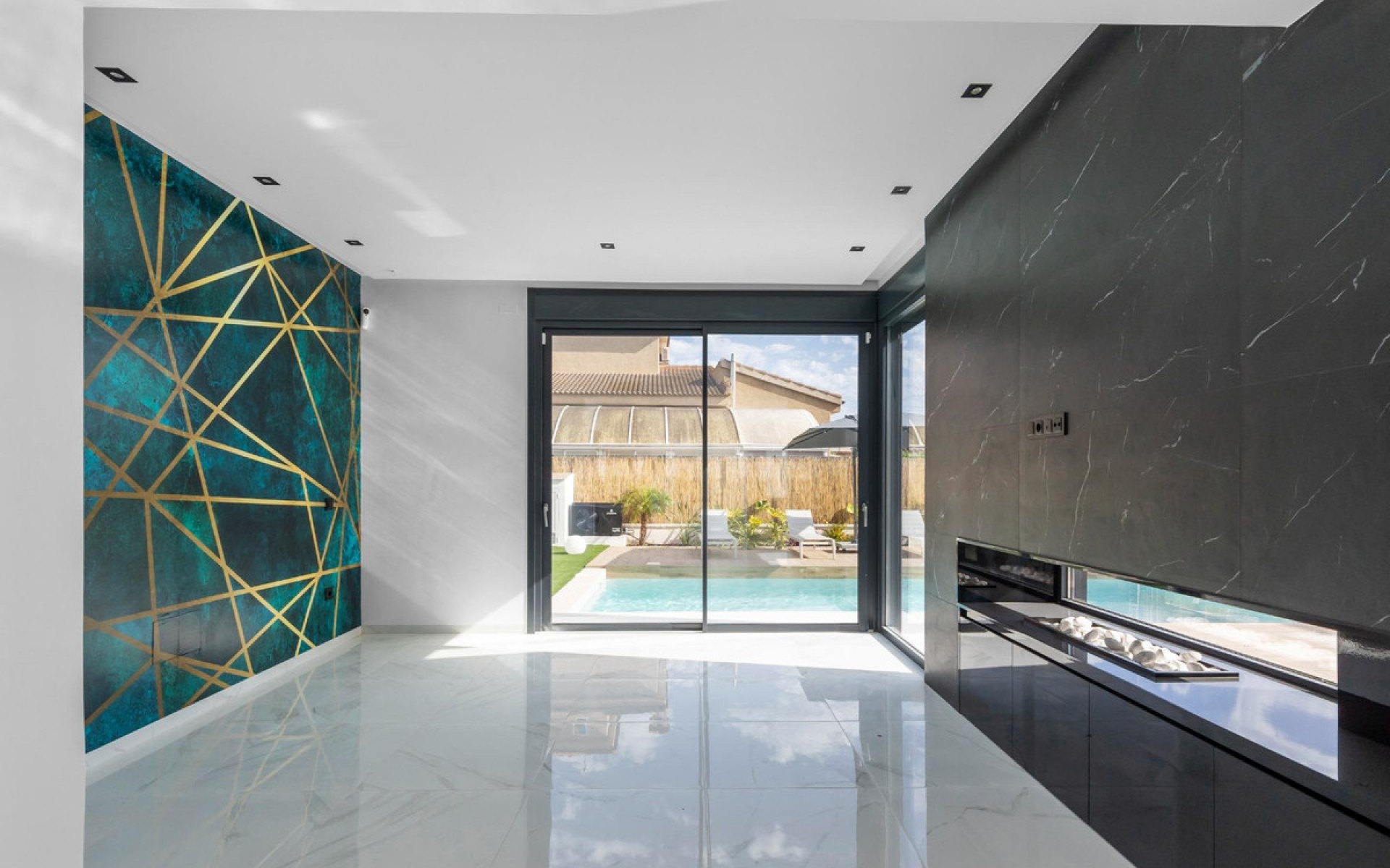 Resale - Villa - Torrevieja - Torrevieja Centro